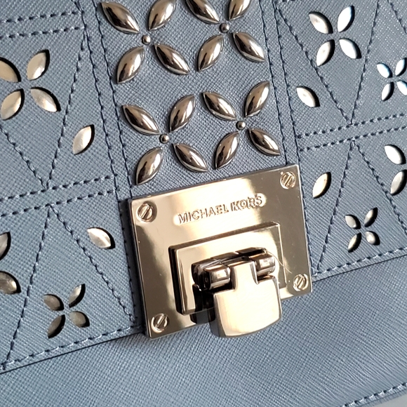 NEW • Michael Kors Tina Pale Blue💎 Chain Stud Perforated Floral Shoulder Bag - Picture 6 of 10